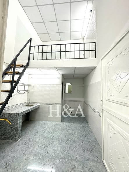 Phòng trọ Nguyễn Văn Linh 25m² giá 2.2 triệu - Sáng đẹp, gần bến xe!