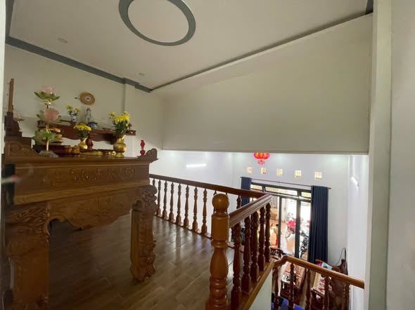 Nhà hẻm Trần Tế Xương Bảo Lộc 100m² giá 1.95 tỷ - Sân ô tô rộng rãi!