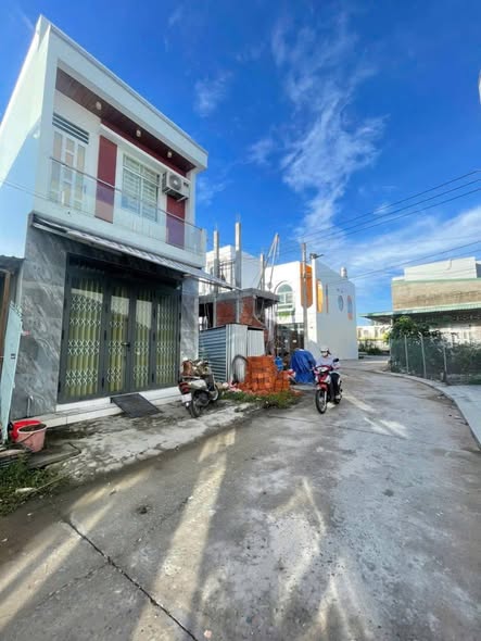 Nhà cho thuê 2 phòng ngủ tại đường Nguyễn Văn Cừ, Cần Thơ - Chỉ 5.5 triệu/tháng!