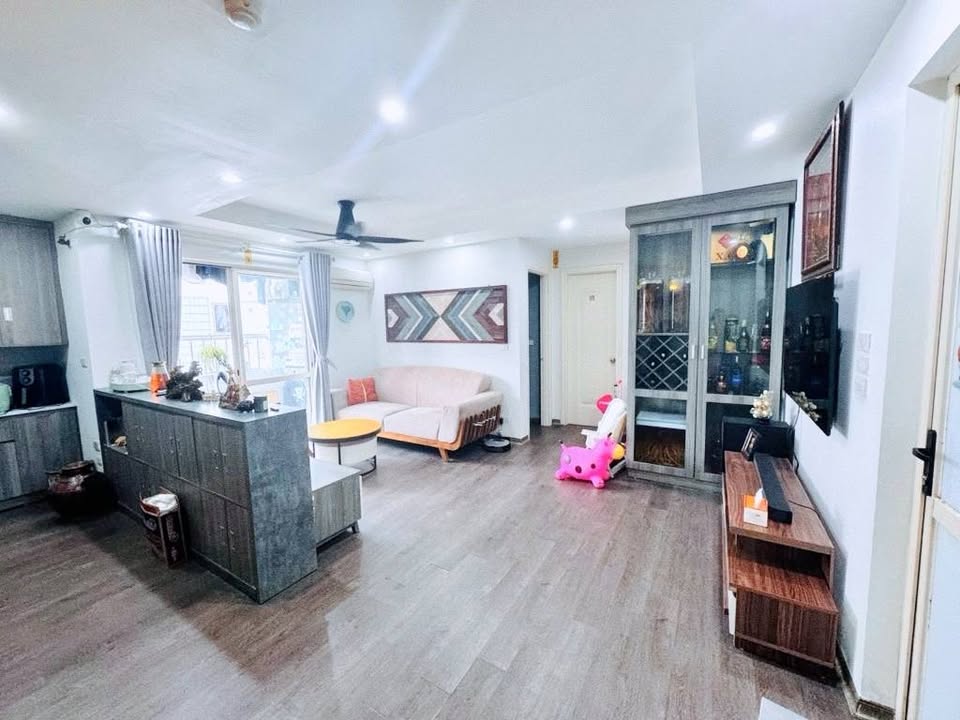 Chung cư Sông Hồng City Bồ Đề 69m² giá 4 tỷ - Nội thất siêu xịn tặng lại!