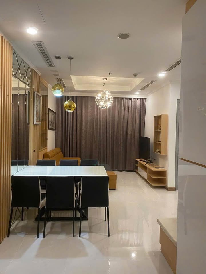 Căn hộ Vinhomes Central Park Bình Thạnh 79m² giá 10.6 tỷ - An cư lý tưởng!