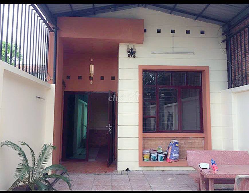 Bán nhà hẻm Nguyễn Thị Minh Khai, Thủ Dầu Một 150m² - Sổ riêng, giá tốt!