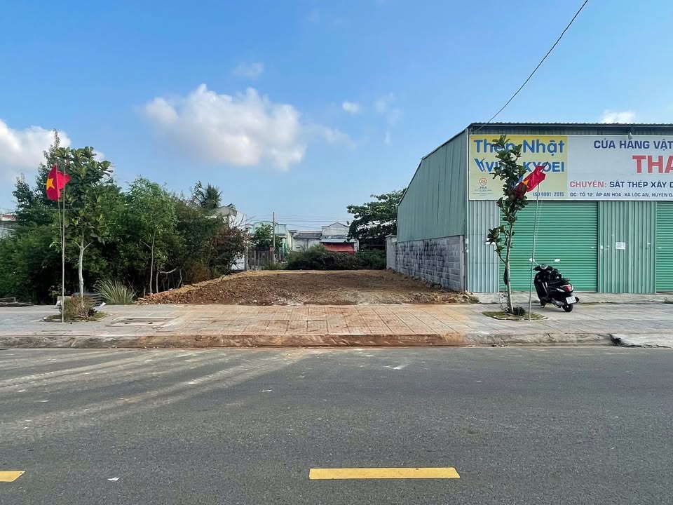 Đất mặt tiền Lộc An, Đất Đỏ 200m² giá 3.9 tỷ - Vị trí kinh doanh đắc địa!