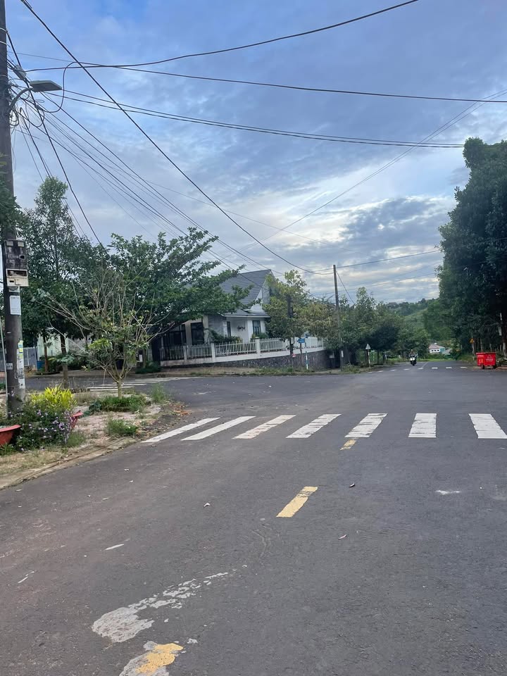 Nhà đẹp Đắk Nia 280m² giá 2.8 tỷ - Đón Tết 2024 ngay!