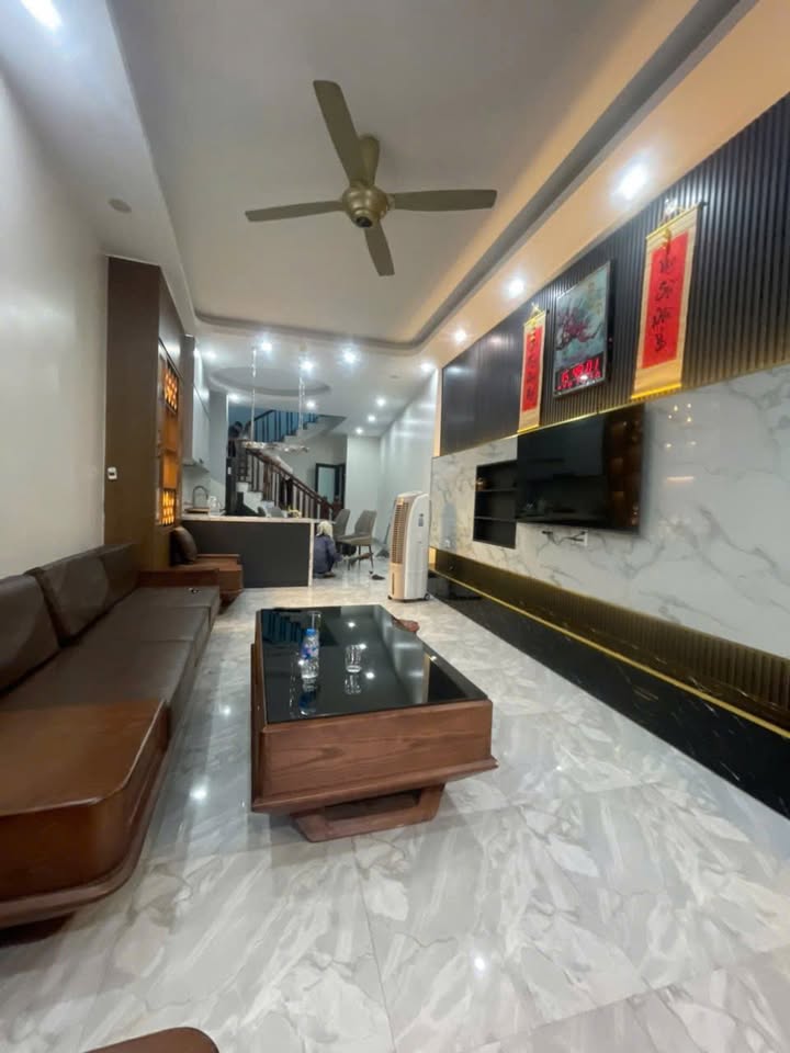 Nhà 4 tầng Tân Xã Thạch Thất 70m² giá 3 tỷ - Sẵn sàng vào ở ngay!