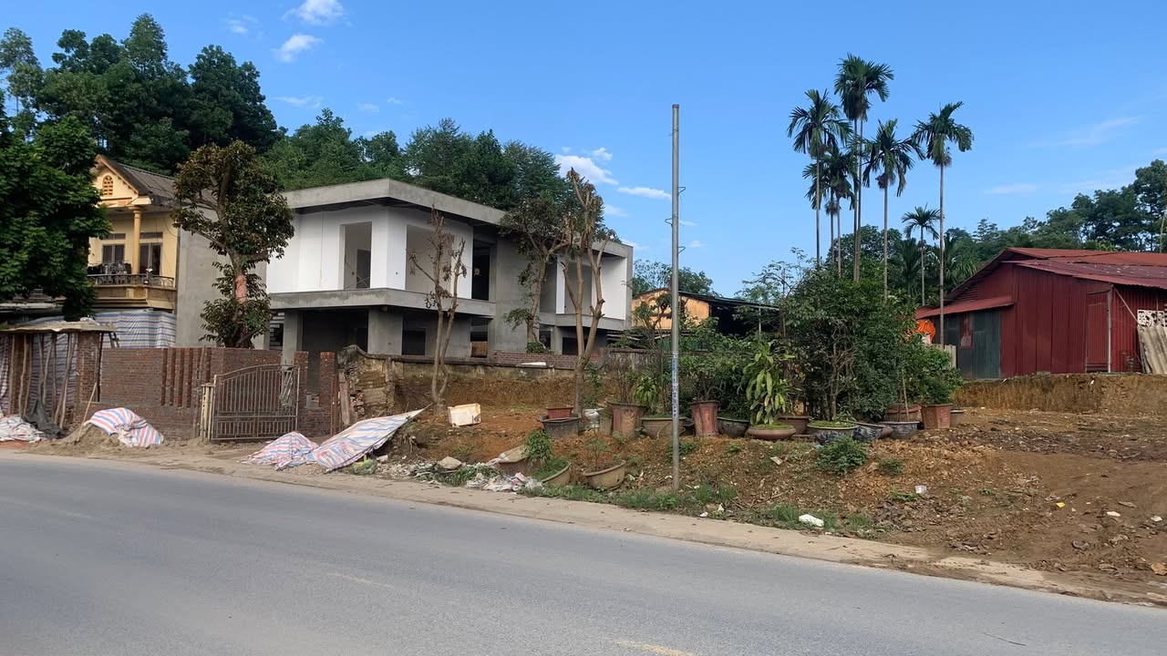 Đất nền mặt đường Nguyễn Phúc 400m² giá 3 tỷ - Lợi thế view sông Hồng!