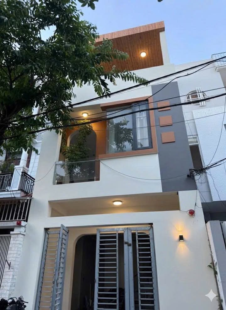 Nhà 3 tầng mặt tiền đường Nam Sơn 5, Hòa Cường Bắc 87m² giá 7.3 tỷ - Sẵn sàng vào ở!