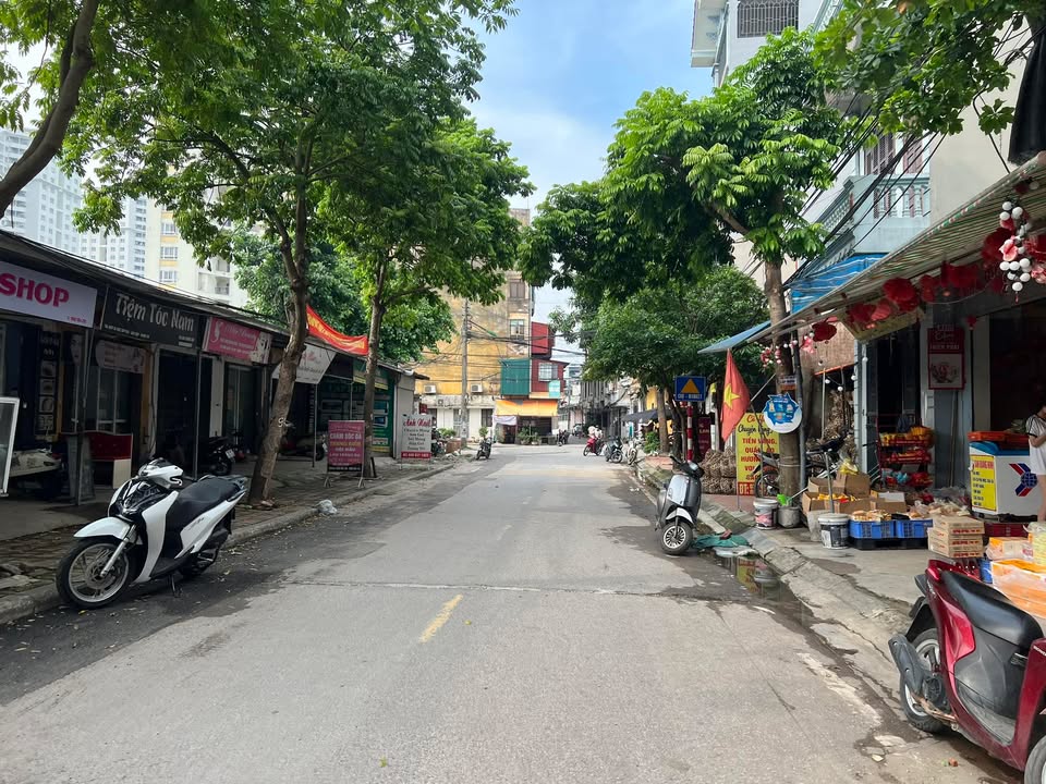 Đất mặt đường TDC Liên Ninh, Thanh Trì 30m² giá 5.6 tỷ - Cơ hội kinh doanh tuyệt vời!