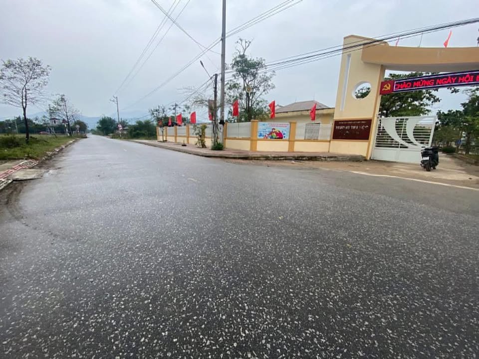 Đất nền Thạch Xuân 171m² giá 950 triệu - Vị trí đắc địa gần trường học!