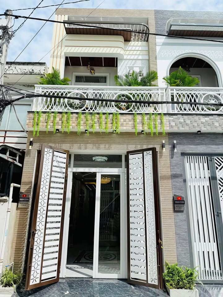 Nhà trệt lầu mới xây đường Nguyễn Văn Cừ 83m² giá 4.28 tỷ - Full nội thất cao cấp!