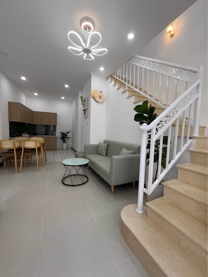 Nhà mới 100% Phú Thủy, Phan Thiết 78m² giá 1.9 tỷ - Thiết kế hiện đại, sẵn sàng ở ngay!