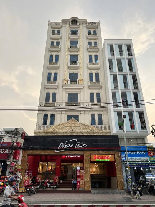 Căn hộ dịch vụ 10 tầng mặt tiền đường Huỳnh Tấn Phát, 528m² giá 195 tỷ - Thu nhập ổn định 750 triệu/tháng!