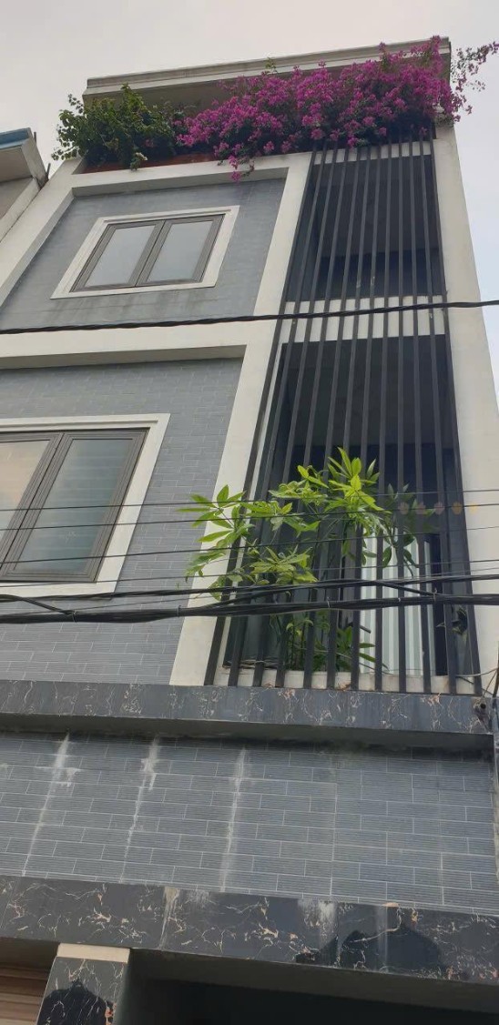 Nhà 3 tầng Cổ Bi, Gia Lâm 34m² giá 4.4 tỷ - Hướng Đông mát mẻ!