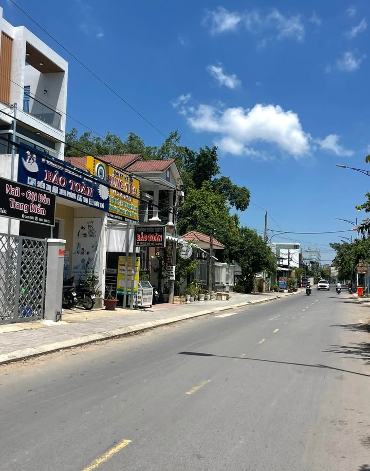 Đất mặt tiền đường Huỳnh Công Giản, Tây Ninh 416m² giá chỉ 13 tỷ - Đầu tư sinh lời ngay!