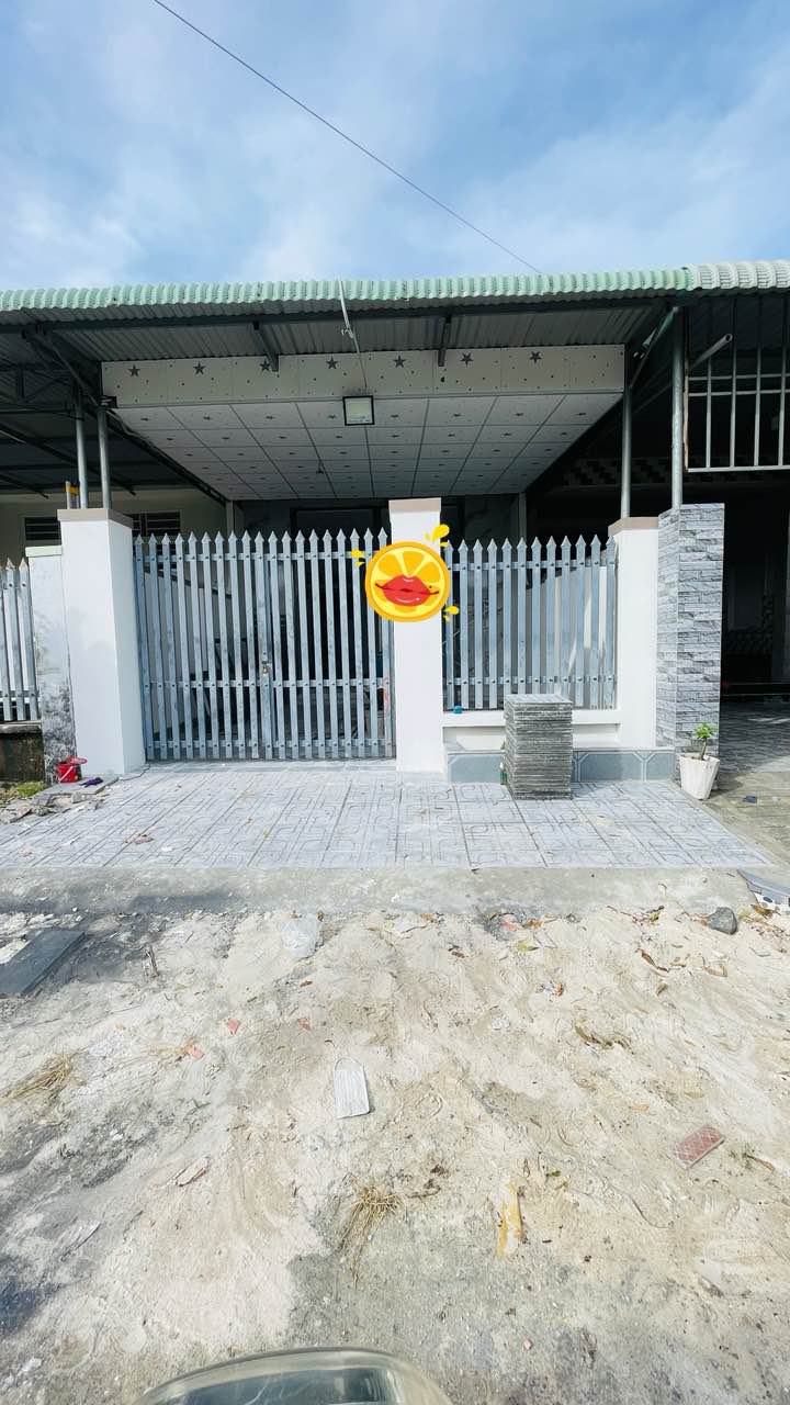 Nhà bán Hòa Thành 107m² giá 1.5 tỷ - Chính chủ, sửa đẹp ngay!