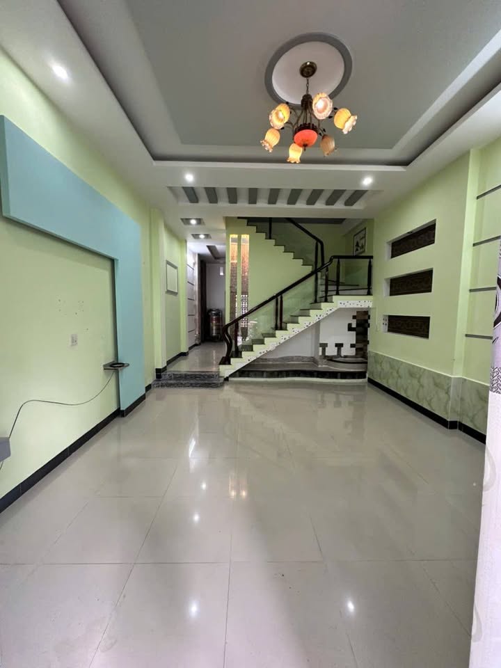 Nhà phố 1 trệt 2 lầu đường Lý Thái Tổ, 60m² giá 4.7 tỷ - Sẵn sàng vào ở!