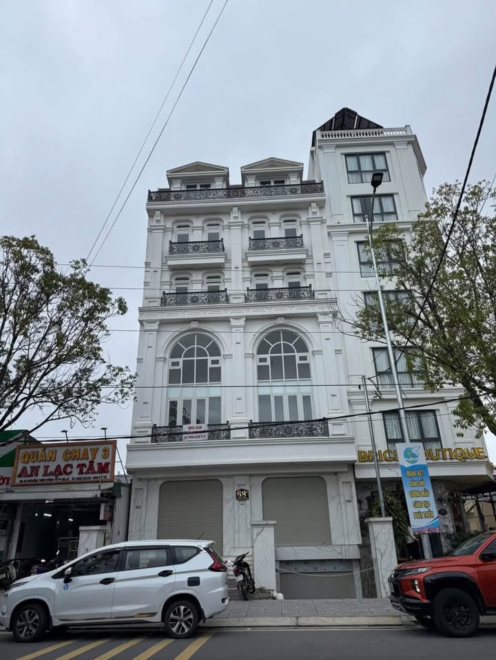 Tòa nhà FrontHouse đường Phù Đổng Thiên Vương 216m² giá 56 tỷ - Đầu tư sinh lời ngay!