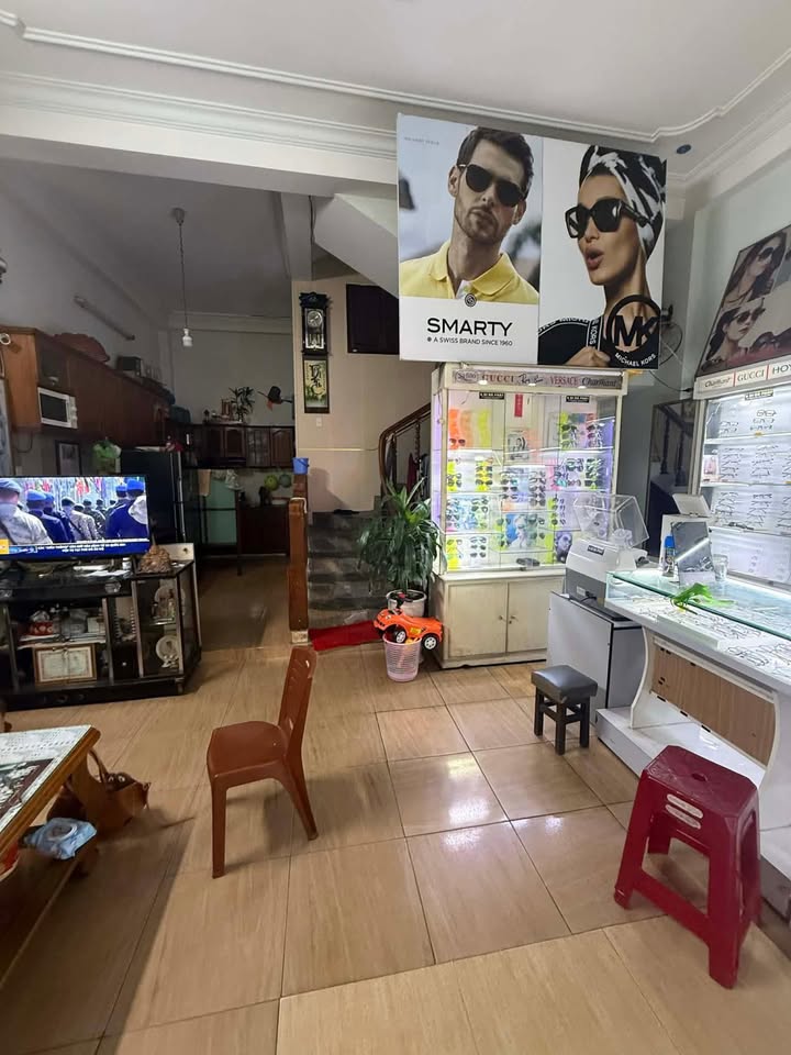 Bán nhà mặt tiền Cô Giang, quận Hải Châu 48m² giá 12.5 tỷ - Khu kinh doanh sầm uất!