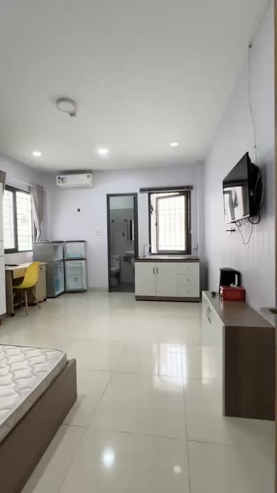 Cho thuê nhà nhỏ 25 Tôn Thất Tùng, Q.1 - Vị trí trung tâm tiện lợi!