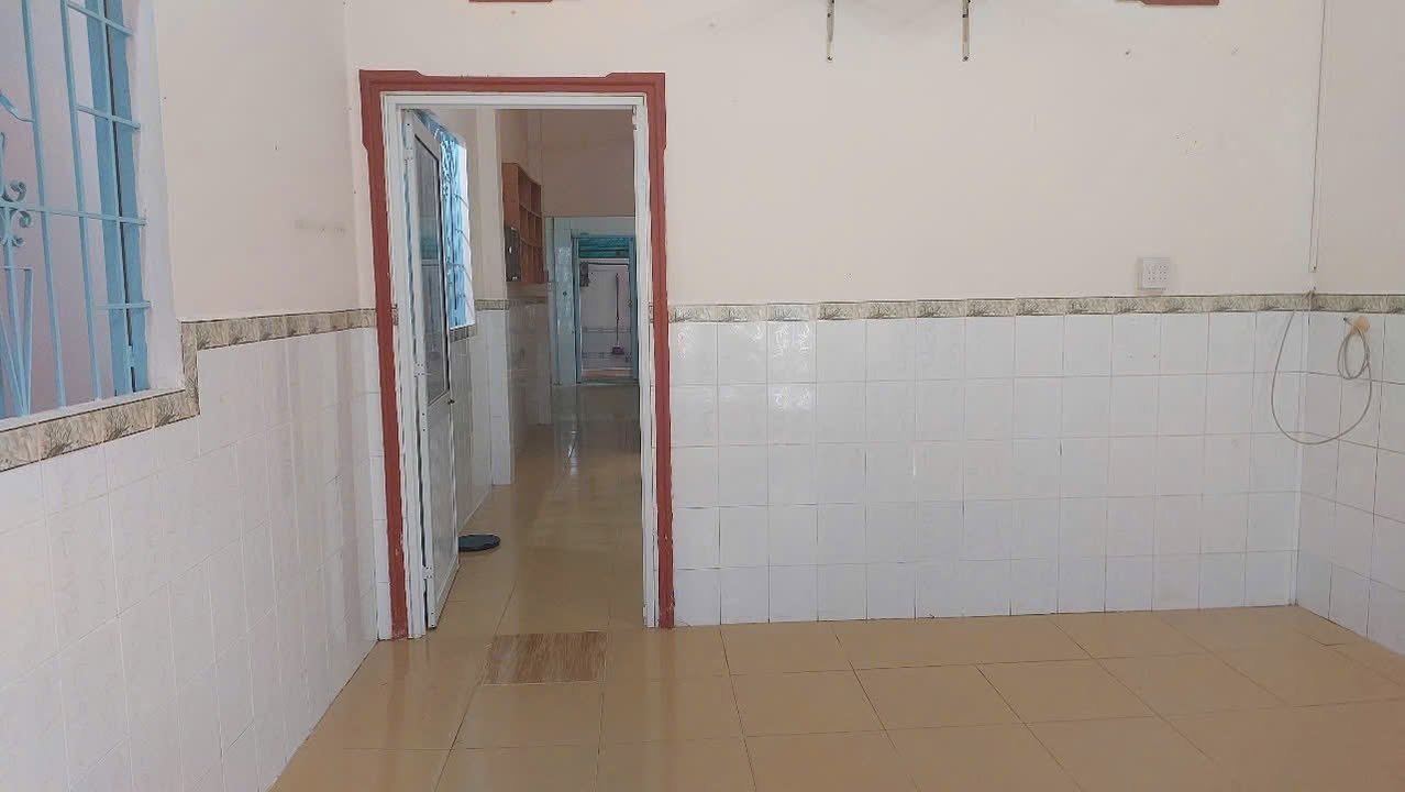Nhà nguyên căn cho thuê đường Trần Nam Phú, Cần Thơ 90m² - Ô tô đậu tận nhà!