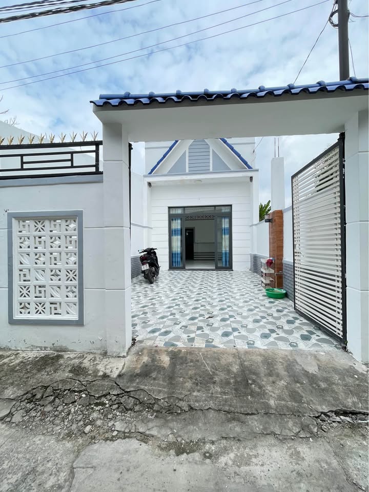 Nhà cấp 4 có gác lửng tại Thuận Thành, Cần Giuộc, 112m² giá 1.4 tỷ - Đầu tư ngay!