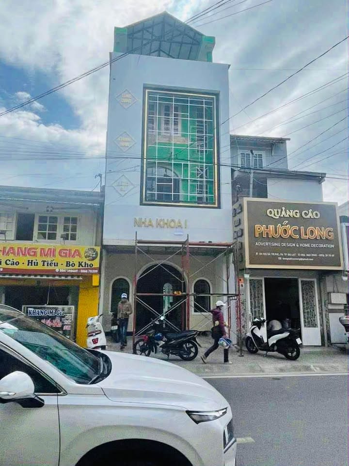 Nhà mặt tiền Hai Bà Trưng, Đà Lạt 414m² giá 25 tỷ - Kinh doanh sầm uất!