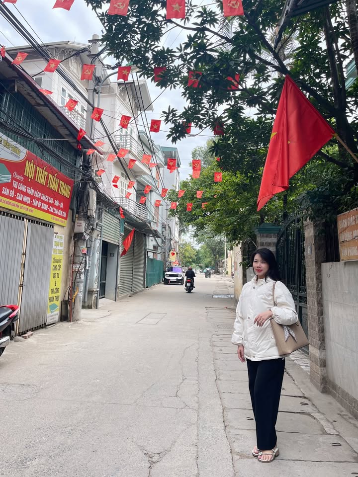 Nhà đẹp Xuân Đỉnh 64m² giá 9 tỷ - Sổ nở hậu, giao dịch ngay!