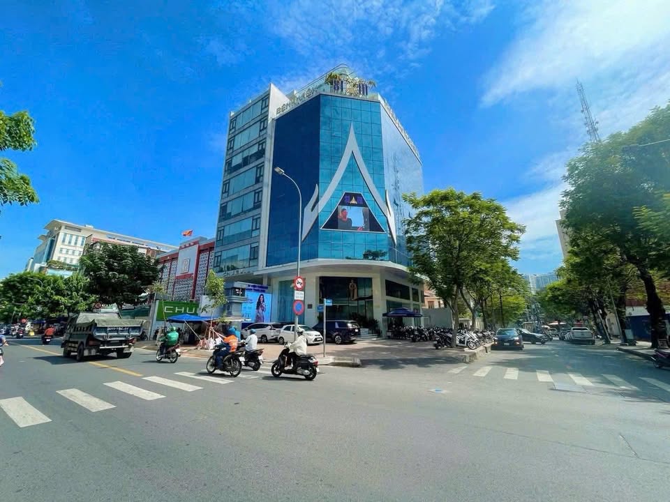 Building 2 Hầm 10 Tầng Nguyễn Trãi, Quận 1 giá 450 tỷ - Dòng tiền ổn định 35.000 USD/tháng!