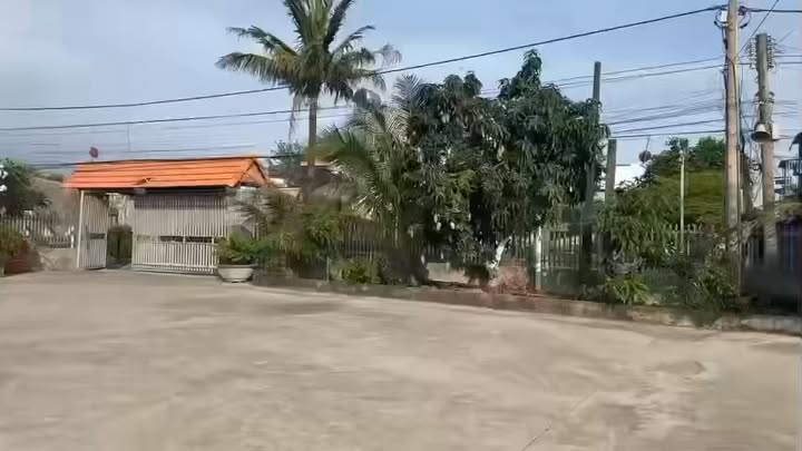 Nhà vườn Phú Hữu 2000m² giá 18 tỷ - Mặt tiền đường Sen Việt, không gian lý tưởng!