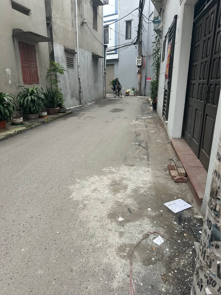 Đất Ngọc Thụy Long Biên 34m² giá 4.99 tỷ - Pháp lý rõ ràng, vị trí đắc địa!