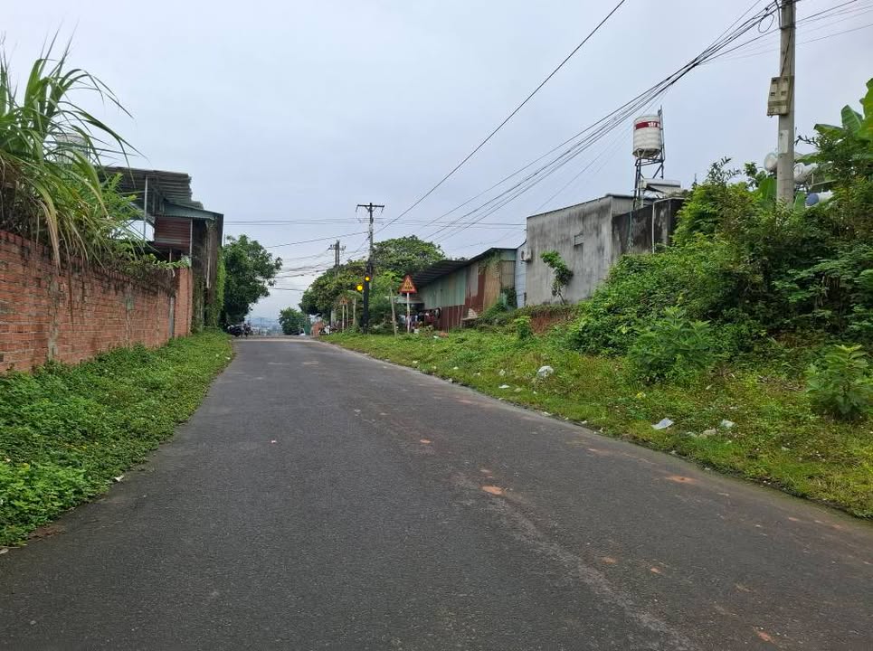 Bán đất thổ cư đường Ngô Đức Kế, TP Kon Tum 240m² - Vị trí đẹp, thuận lợi!