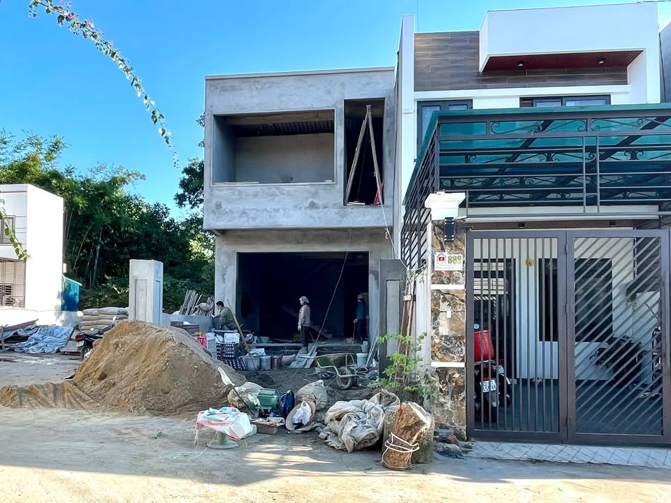 Nhà 2 tầng Quan Triều 110m² giá 1.9 tỷ - Dân cư đông đúc, vị trí thuận lợi!