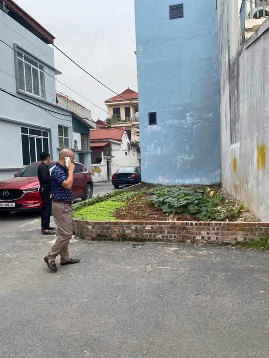 Đất Xuân Đỉnh 30m² giá 7 tỷ - Lô góc, ngõ ô tô thuận tiện!