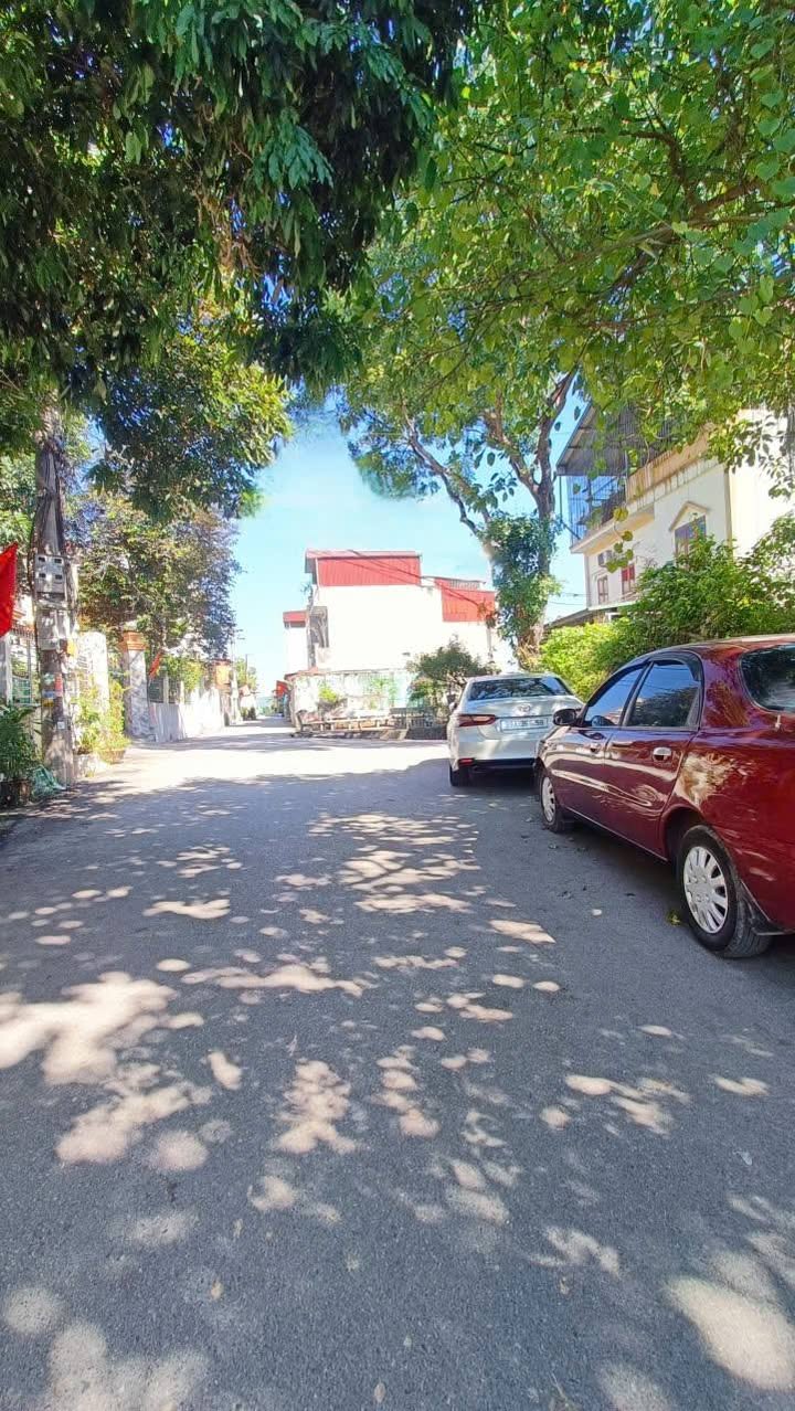 Nhà 3 tầng phường Vũ Ninh 82m² giá 3 tỷ - Chính chủ bán gấp, nội thất châu Âu!