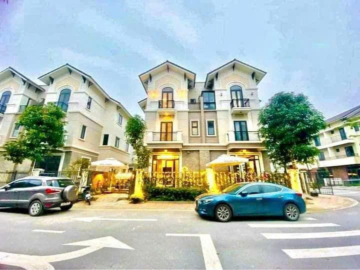 Biệt thự song lập Centa City Từ Sơn 135m² giá 9 tỷ - Hướng Nam đẹp