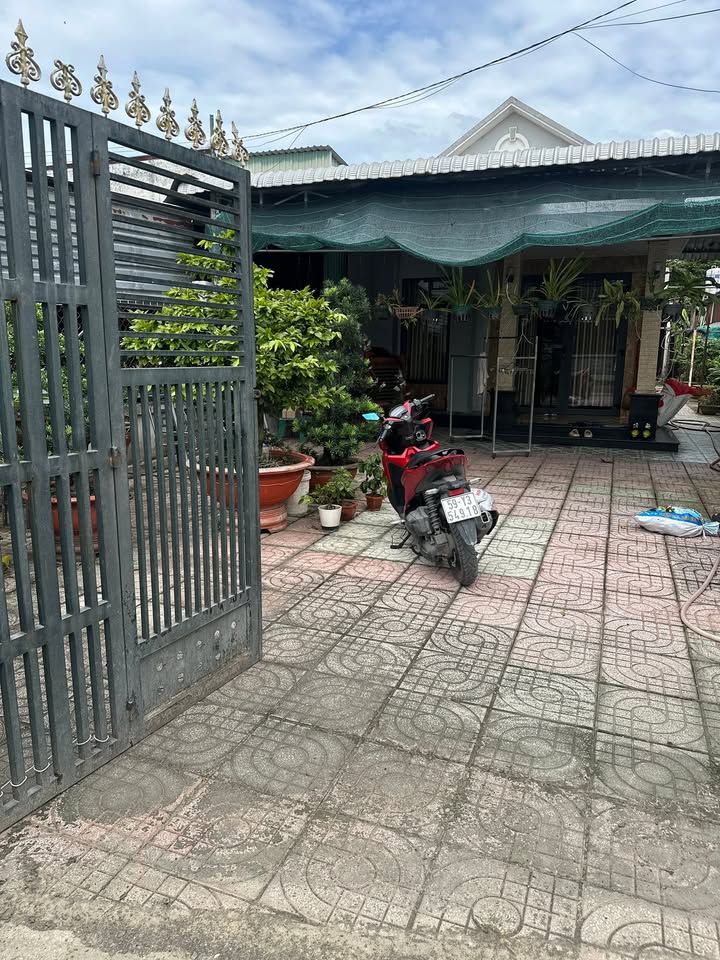 Nhà nguyên căn Ấp Xóm Huế, Củ Chi 60m² giá thỏa thuận - Sẵn sàng vào ở ngay!