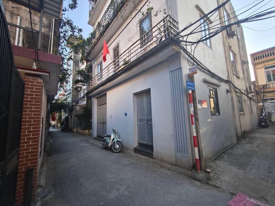 Nhà lô góc 38m² tại Việt Hưng, giá 9 tỷ - Vị trí đẹp, ô tô vào tận nơi!