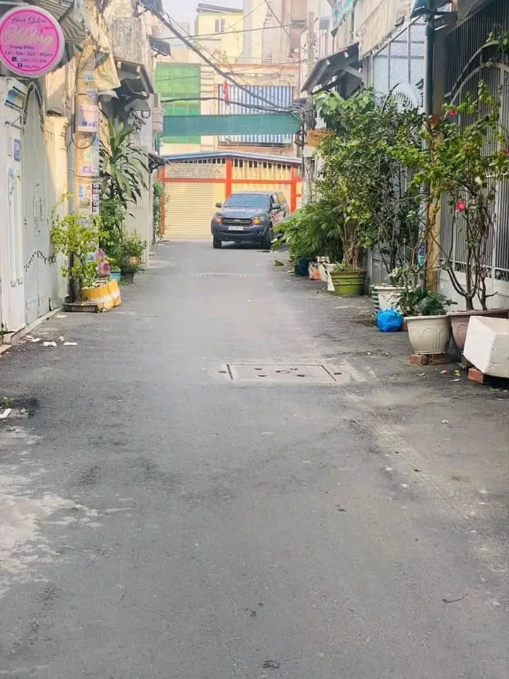 Nhà đẹp Lê Văn Quới, Bình Trị Đông 52m² giá 4.9 tỷ - Hẻm xe tải VIP, pháp lý rõ ràng!