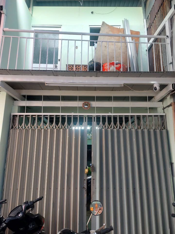 Nhà hẻm CX đường sắt, Quận 3, 45m² giá 4.3 tỷ - Sẵn sàng cho thuê 18 triệu!