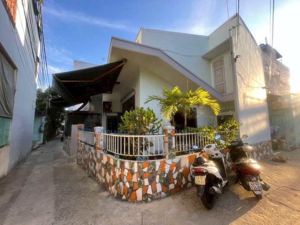 Nhà cấp 4 lửng Đường Đức Kiệt, Cẩm Lệ, 95m² giá 3.55 tỷ - Vào ở ngay!