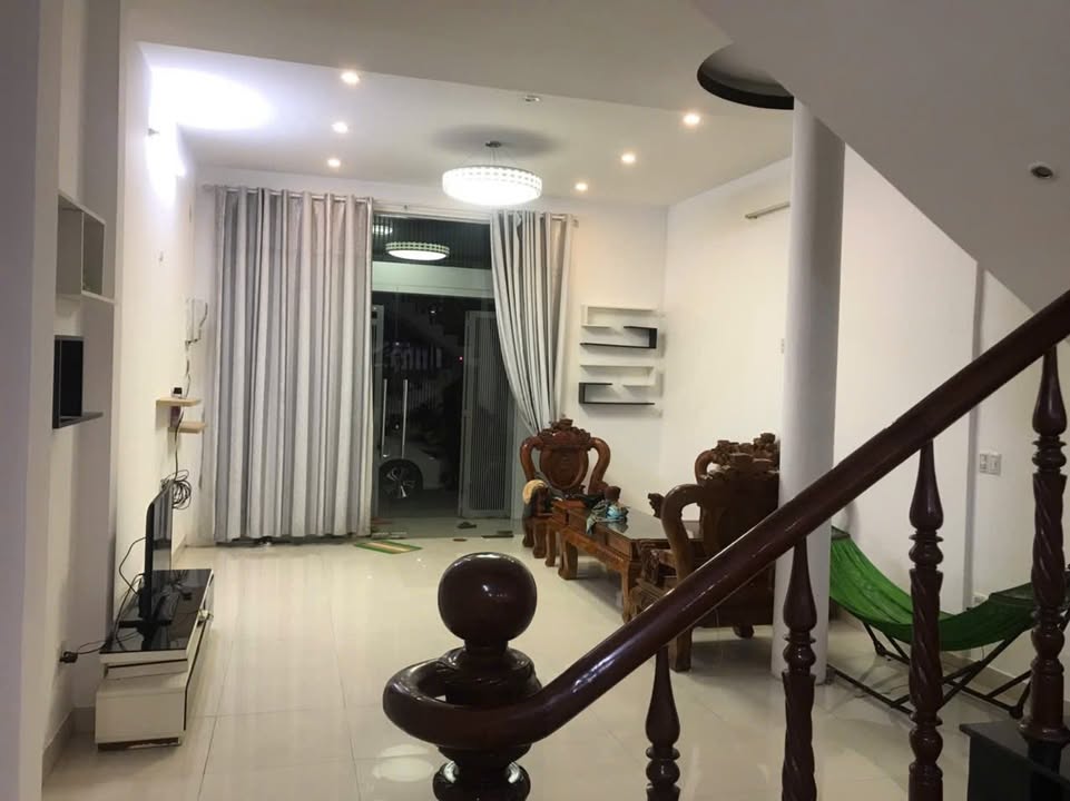 Nhà bán đường Nguyễn Dữ, Khuê Trung, Đà Nẵng 96.5m² giá 8.5 tỷ - Vị trí đắc địa trung tâm!