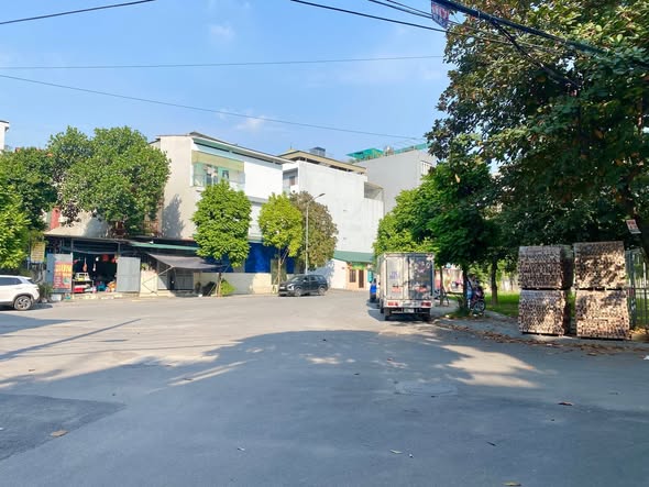 Đất phân lô Ngọc Thụy 80m² giá 20 tỷ - Cơ hội đầu tư hiếm có!