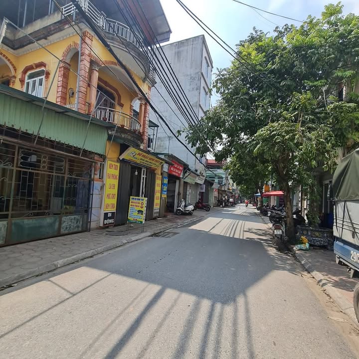 Nhà 3 tầng 111m² Đông Dư, Gia Lâm - Ô tô vào nhà, kết nối thuận tiện!