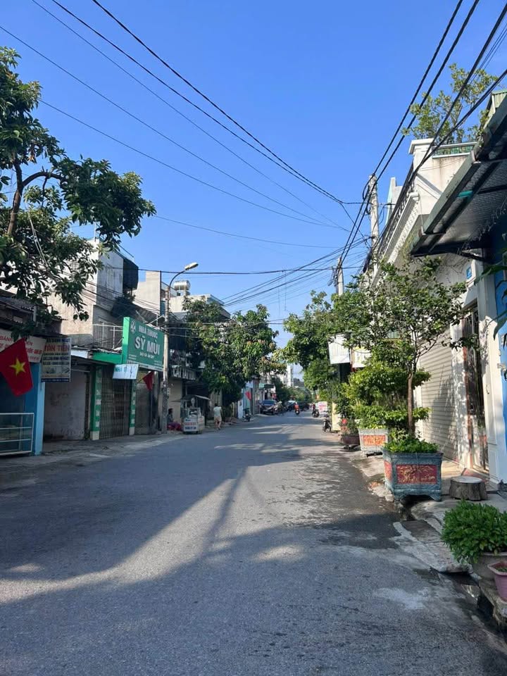 Nhà mặt đường Trần Lãm 47m² giá 2 tỷ - Cơ hội vàng cho đầu tư!