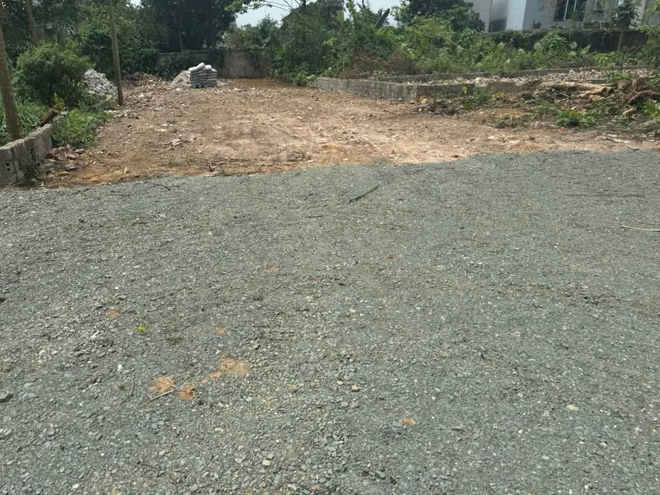 Đất nền Xuân Khanh, Sơn Tây 80m² giá 1 tỷ - Thoáng rộng, ô tô vào tận nơi!