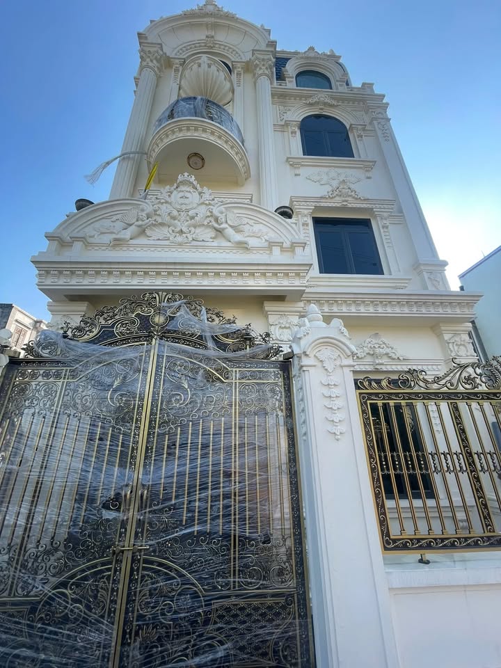 Biệt thự Vân Côn Hoài Đức 76m² giá 8 tỷ - Thiết kế độc lập, thuận tiện di chuyển!