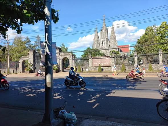 Nhà chính chủ 120m² tại Gia Tân 2 - Giá 2.2 tỷ, đầy đủ tiện nghi!