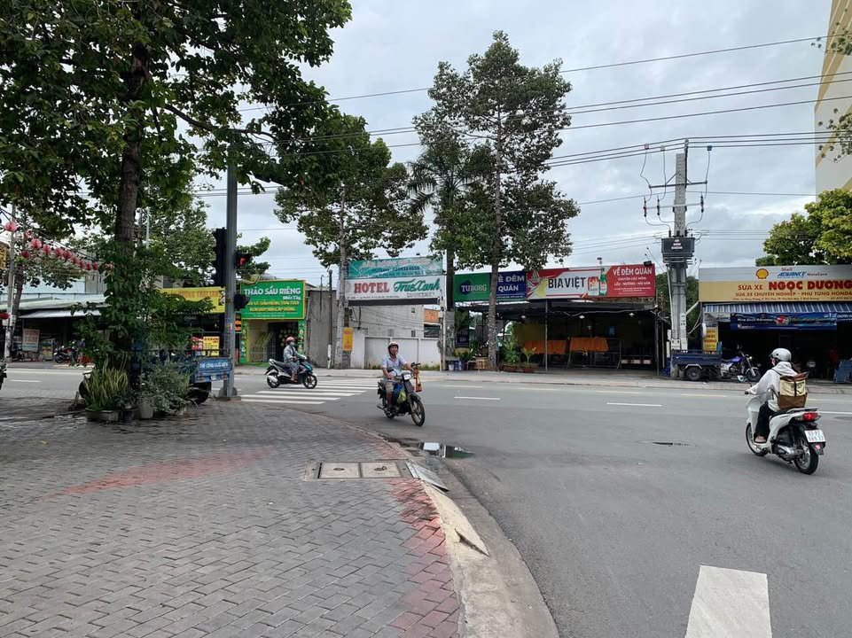 Nhà cấp 4 khu phố 8 Phú Hoà 145m² giá 2.25 tỷ - Pháp lý rõ ràng, đầy đủ tiện nghi!