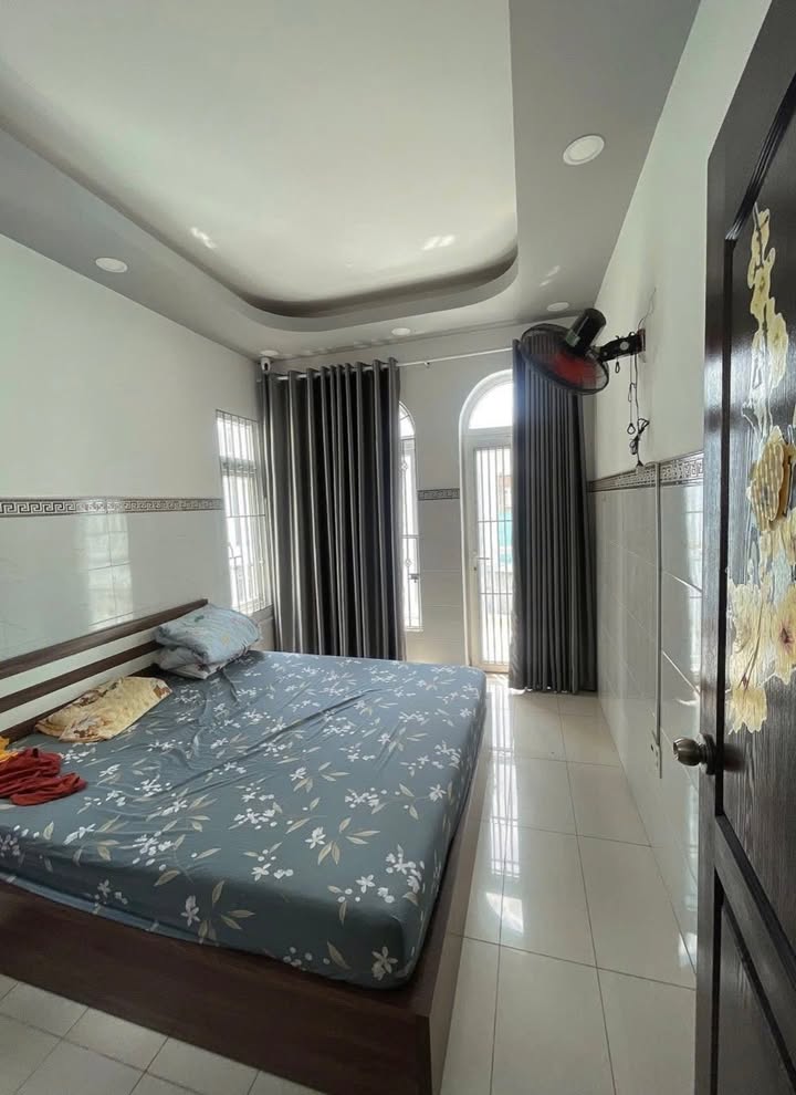 Nhà 5 tầng Nguyễn Tri Phương Quận 10 giá 7 tỷ - Cơ hội vàng cho đầu tư!