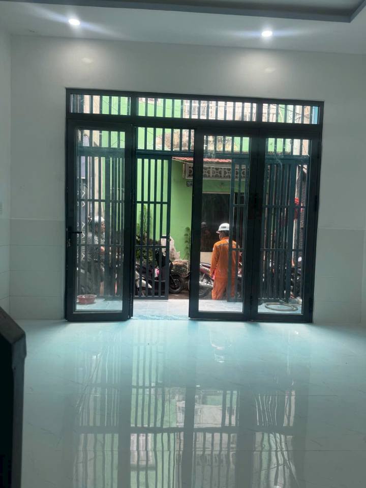 Nhà phố hẻm 3G Bà Hom, Quận 6, 35m² giá 3 tỷ - Sẵn sàng vào ở ngay!